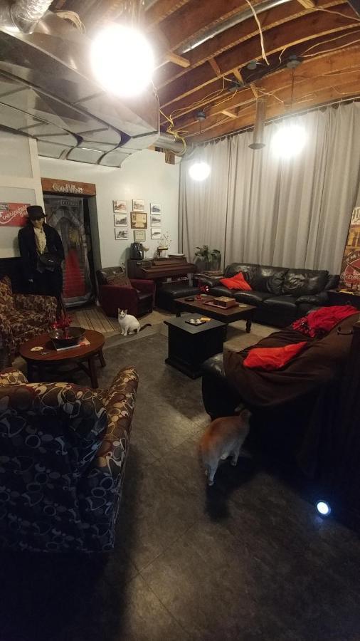 The Burlington Hotel & Bar - Alma Wi ภายนอก รูปภาพ
